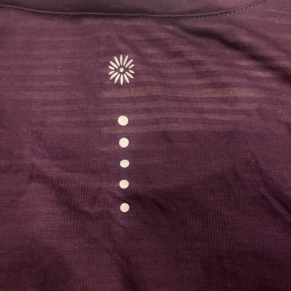 Woman’s medium shear tank top - Picture 3 of 3